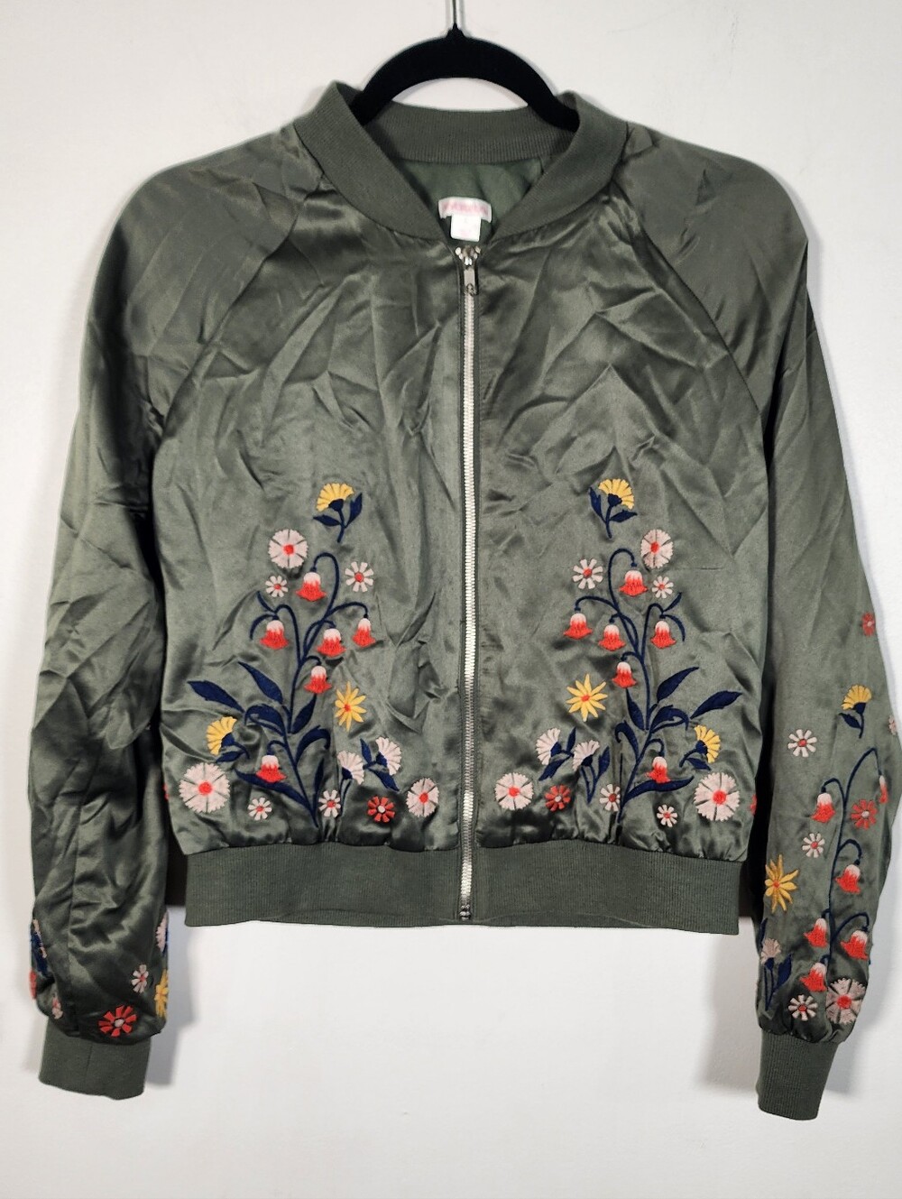 Olive Embroidered Floral Bomber Jacket - Women - Picture 3 of 7